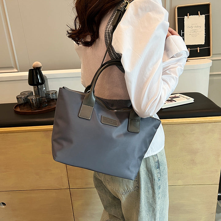 Elegant Structured Handbag Kalsten