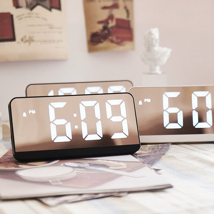 Digital LED Alarm Clock in Modern Design Kalsten