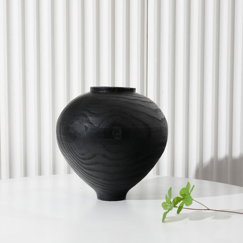 Elegant Artistic Decorative Vase