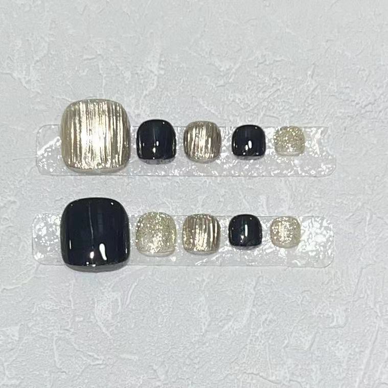 Press-On Nail Art Set with Elegant Metallic and Glitter Accents Kalsten