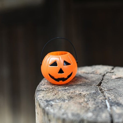 Halloween Treat Bucket Kalsten