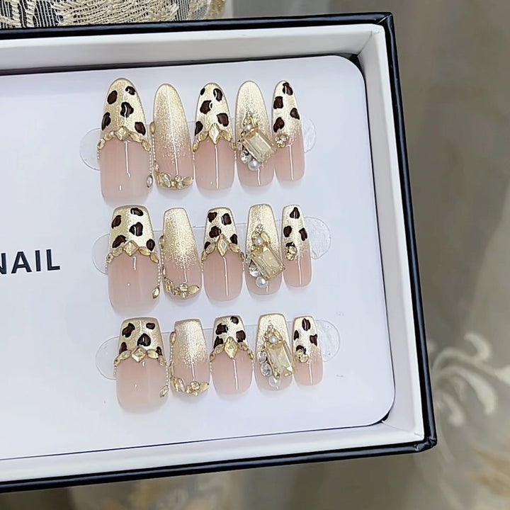 Artistic Press-On Nail Set with Leopard Accents Kalsten
