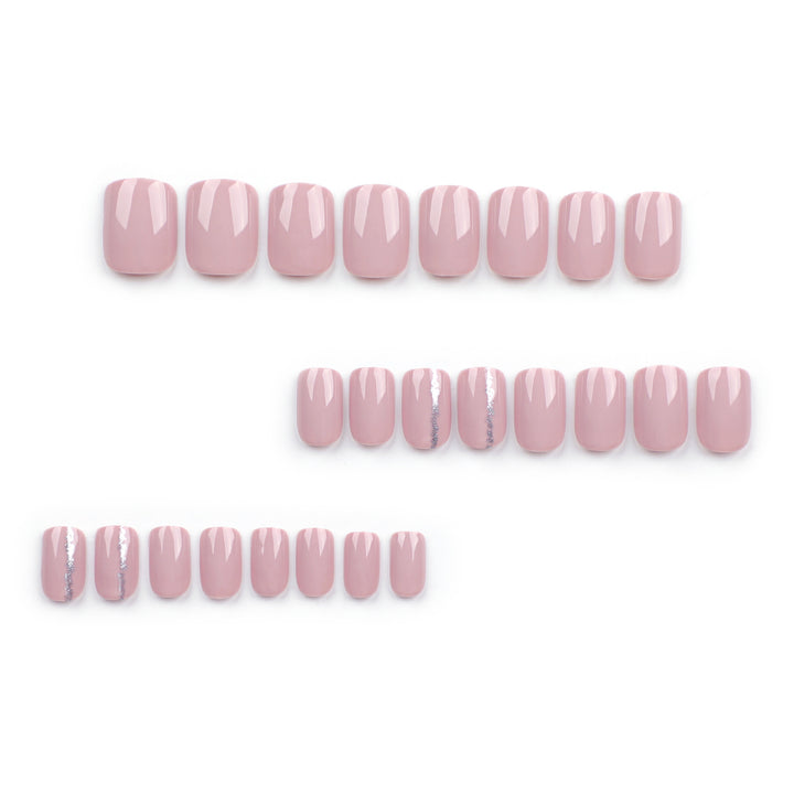 Nail art with elegant glitter accent Kalsten