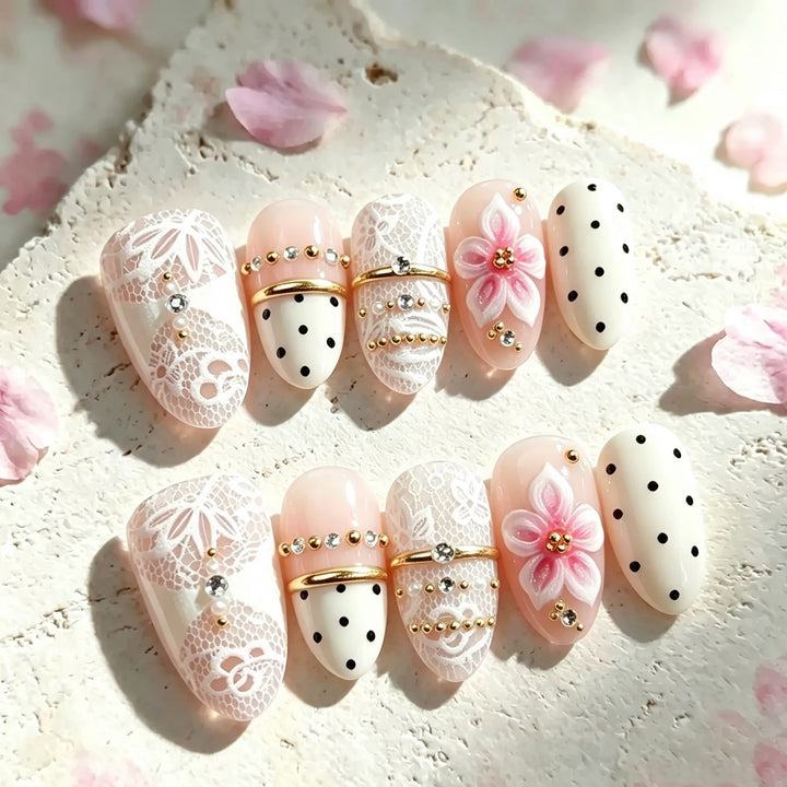 Elegant Lace Press-On Nail Set Kalsten