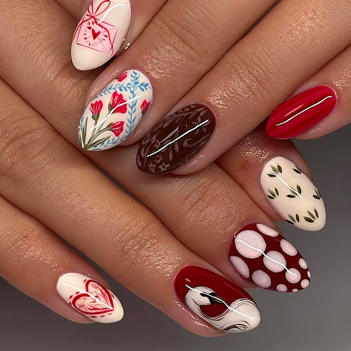 Artificial nails with romantic and playful designs Kalsten