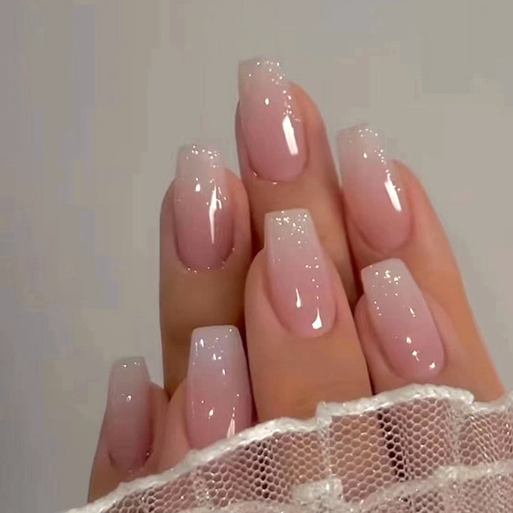 Art nails with elegant gradient and high gloss finish Kalsten