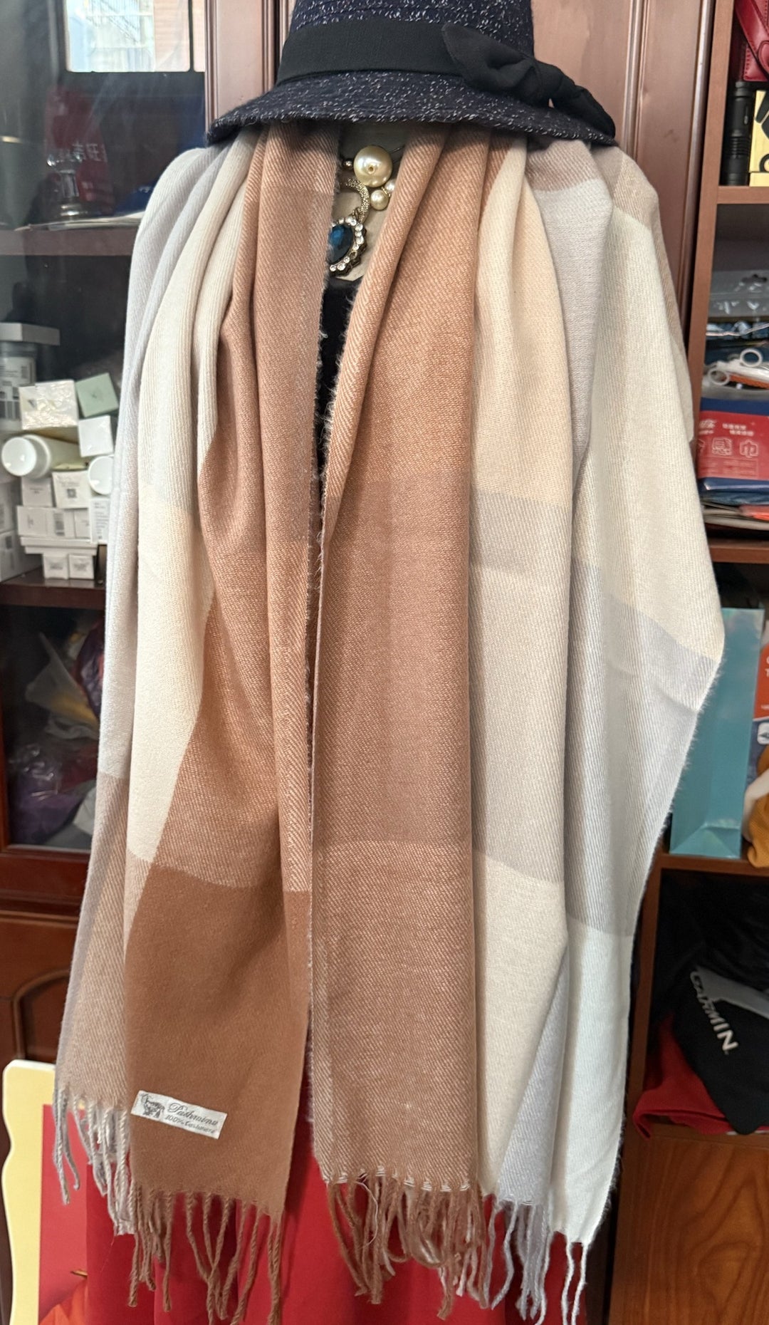 Ladies stylish patterned scarf Kalsten