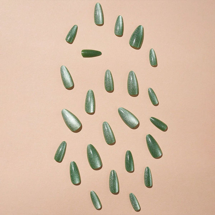 Artificial nails with shimmering glitter and elegant shapes Kalsten
