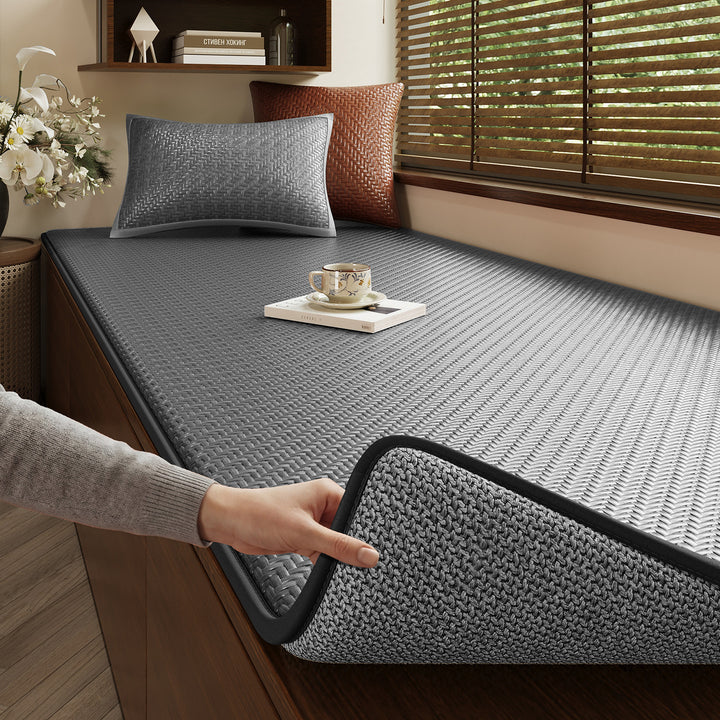 Textured Bed Cover Mat Kalsten