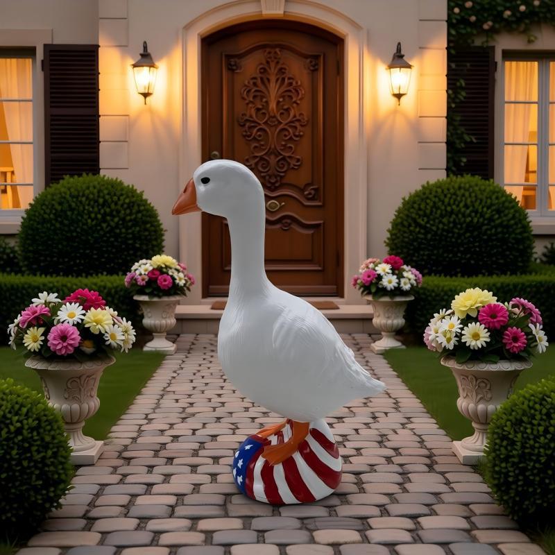 Decorative Goose Figure Kalsten