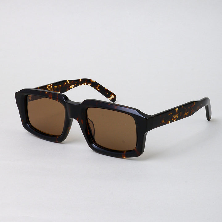Women's sunglasses in a stylish and multifaceted design with a comfortable plastic frame Kalsten