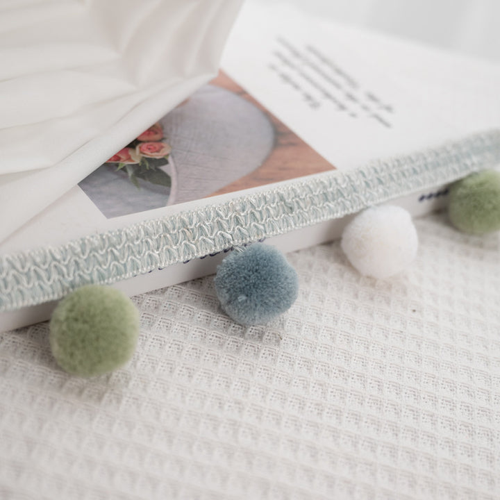 Decorative pom pom trim Kalsten