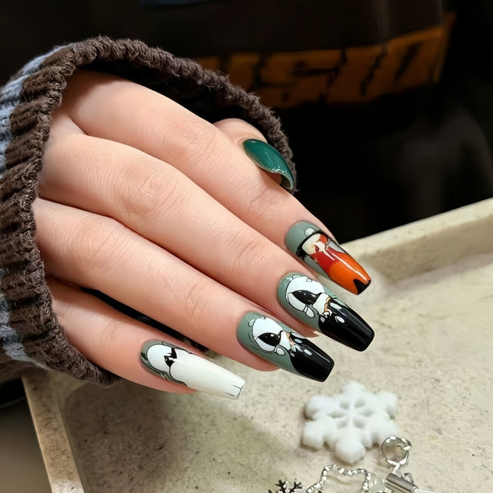 Creative artificial nails with charming 3D designs Kalsten