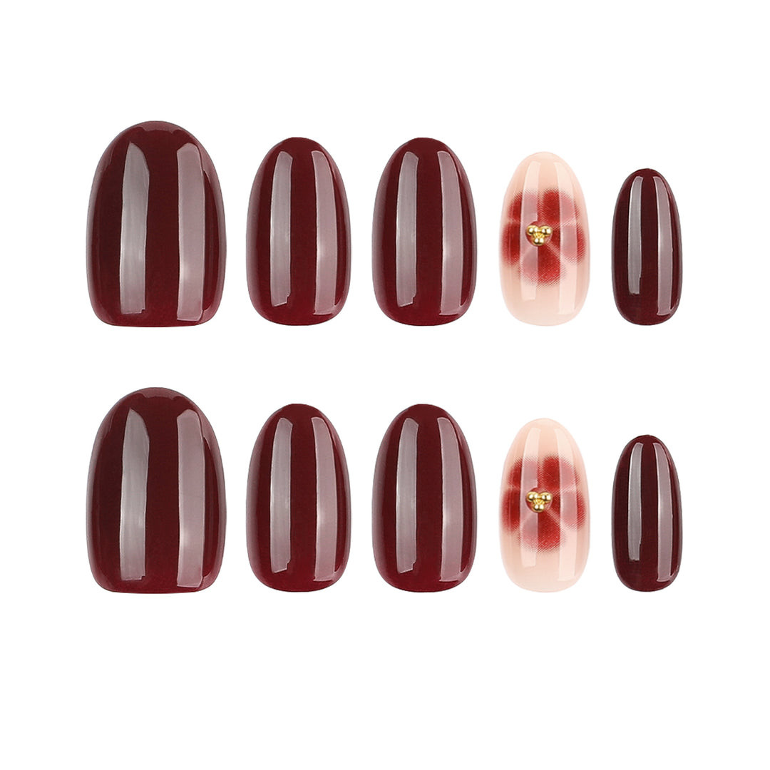 Artfully designed nail art Kalsten