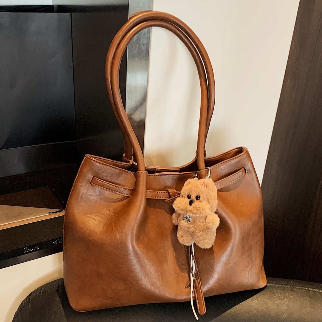 Luxurious Leather Shoulder Tote