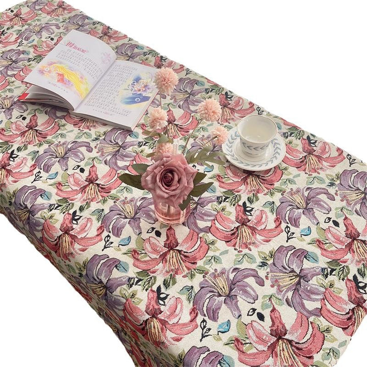 Elegant Floral Tapestry