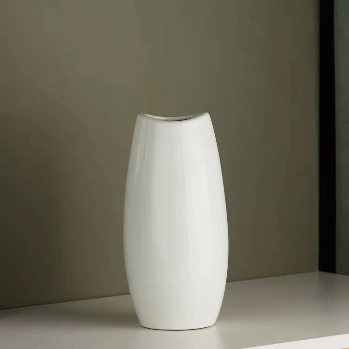 Elegant ceramic vase in modern design Kalsten