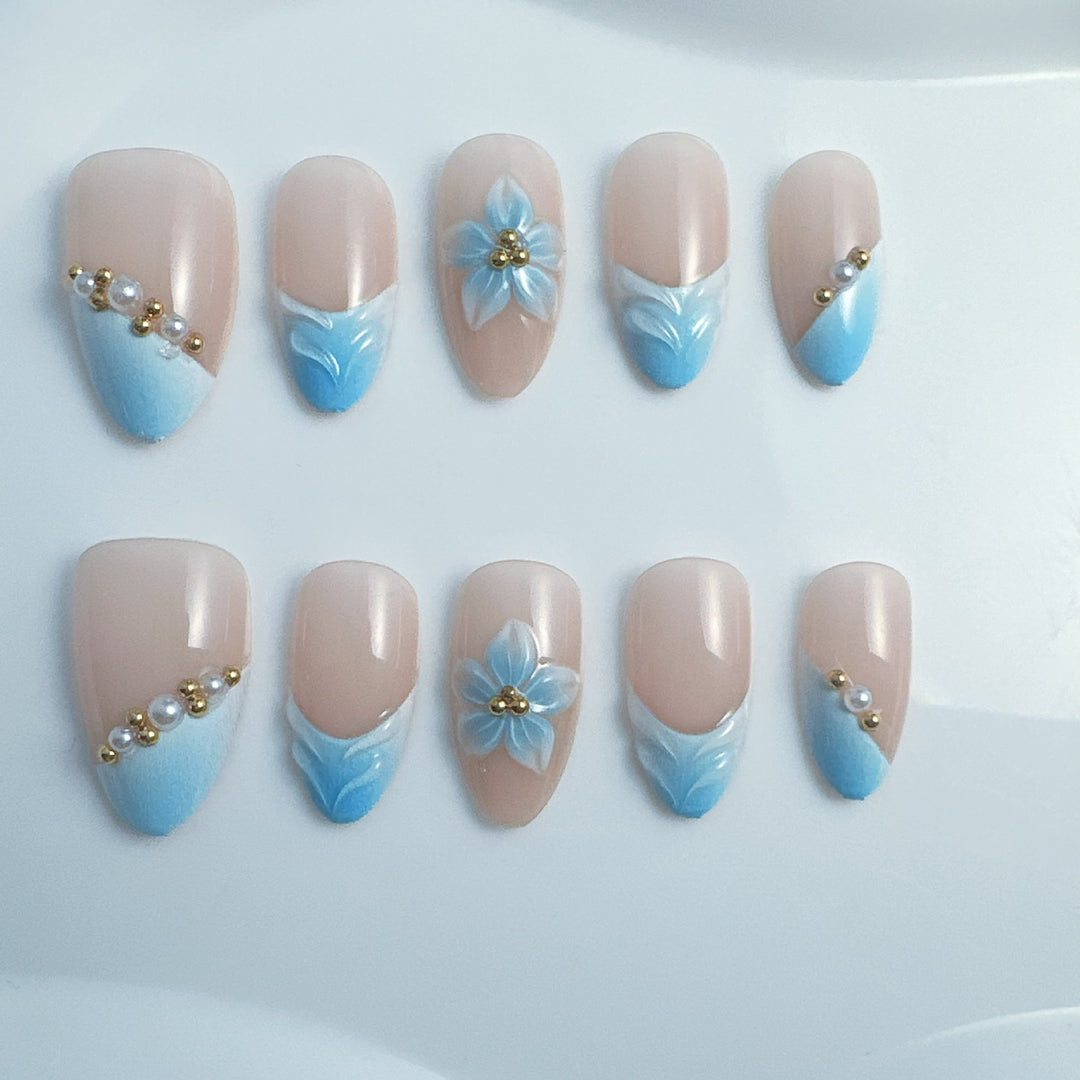 Elegant artificial nails with floral accents Kalsten