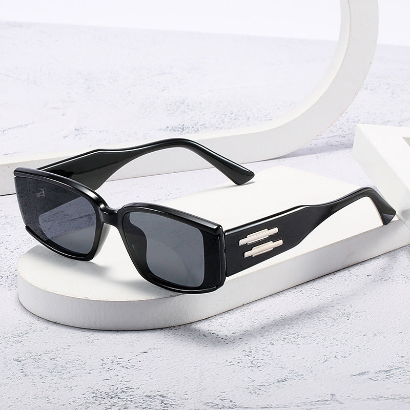 Fashionable Wide-Leg Sunglasses Kalsten