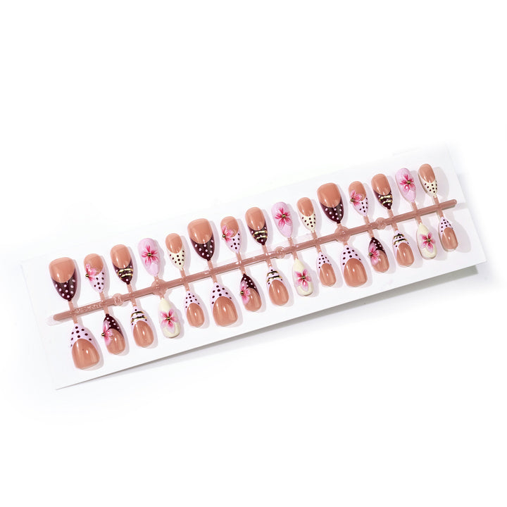Decorative Floral Press-On Nail Set