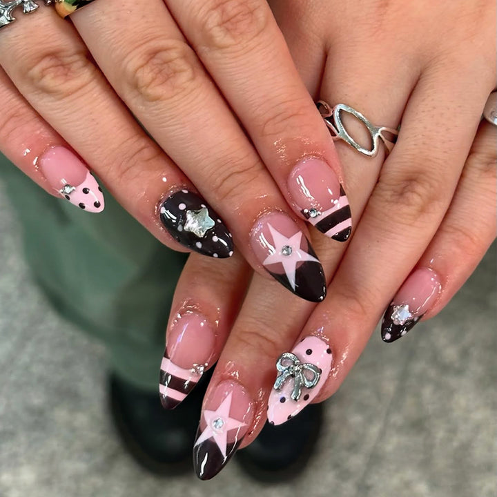 Fake nails with Playful Design Kalsten