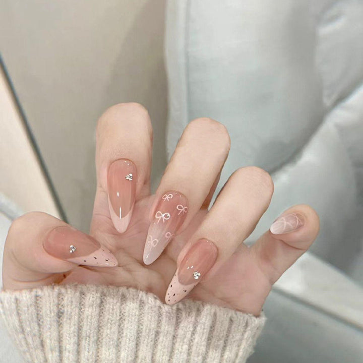 Elegant Artfully Designed Nail Extensions Kalsten