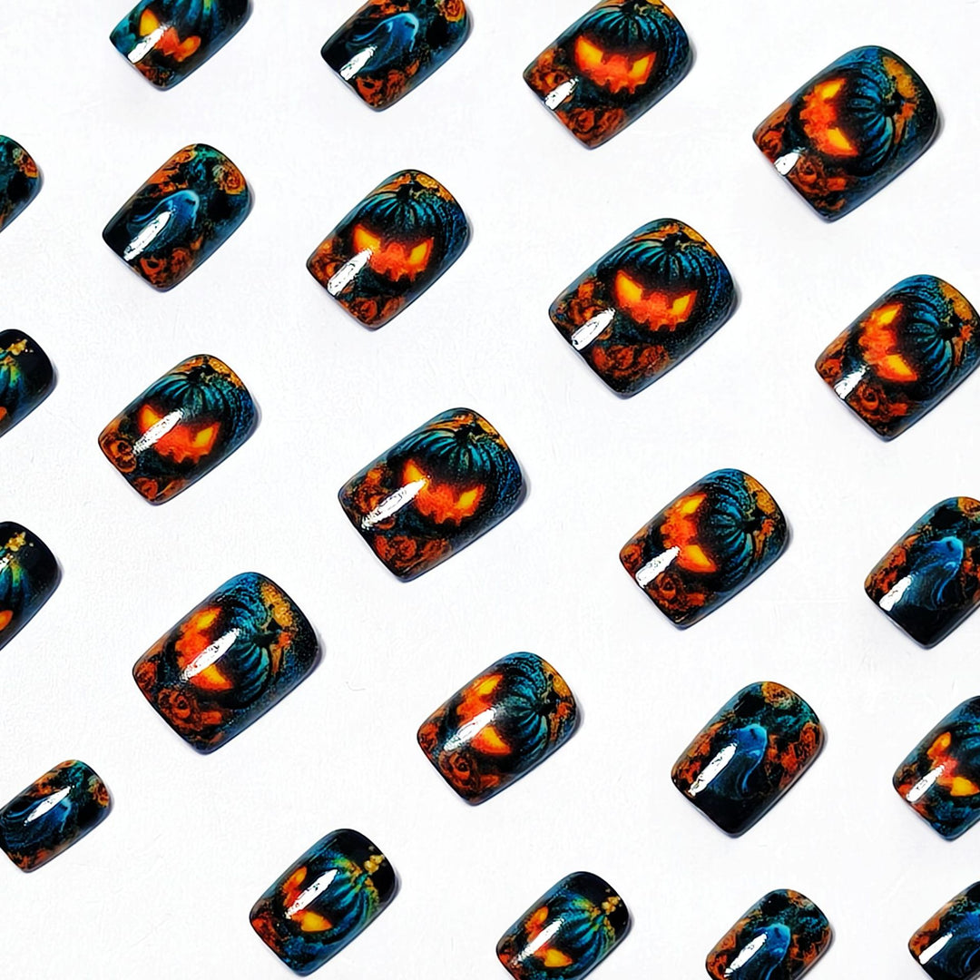 Festive Halloween-Themed 3D Nail Art Kalsten