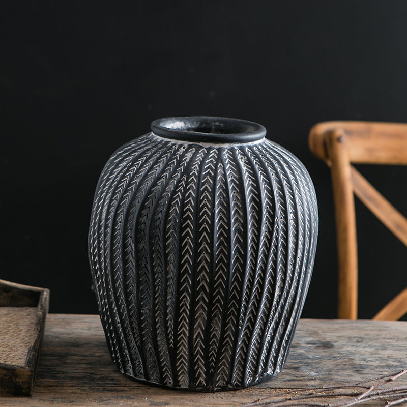 Stylish ceramic vase Kalsten