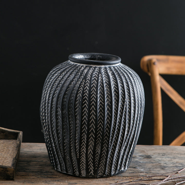 Stylish ceramic vase Kalsten