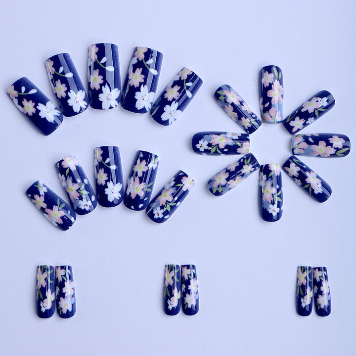 Artificial Nails in Floral Design Kalsten