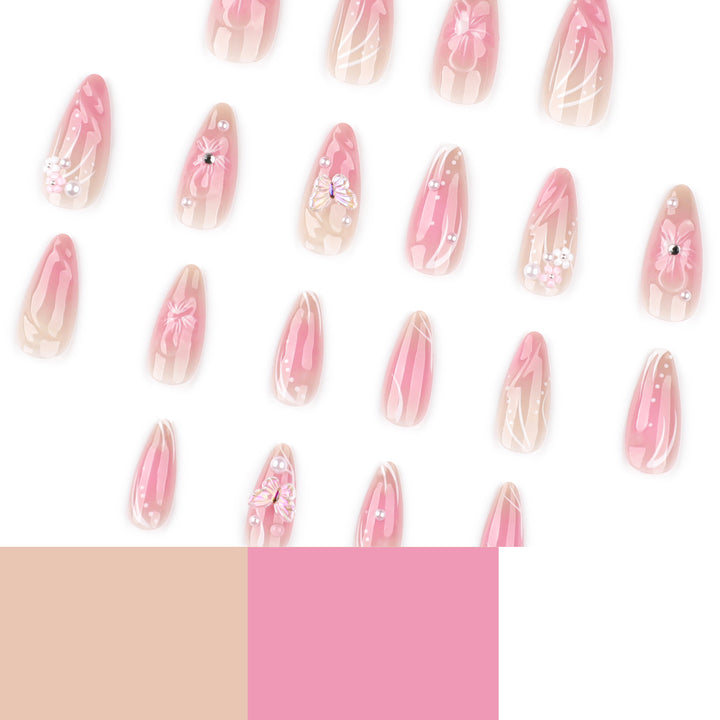 Artful nail art with floral 3D elements Kalsten