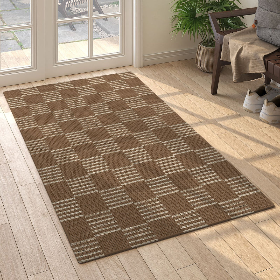 Stylish Checkered Indoor Area Rug