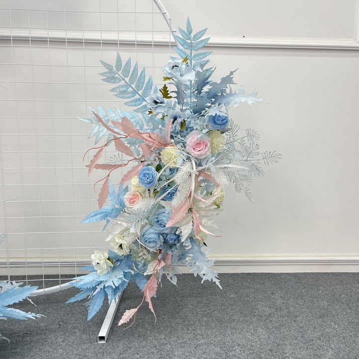 Autumn-Themed Decorative Floral Garland