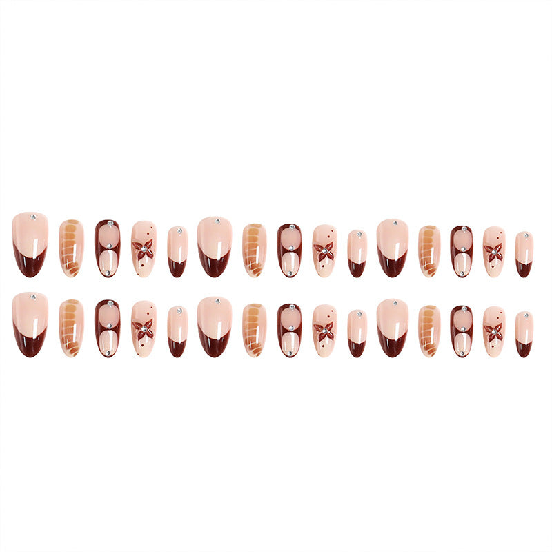 Artificial nails with elegant motif designs Kalsten
