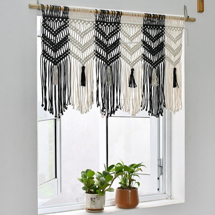 Macrame Wall Tapestry with Decorative Tassels Kalsten