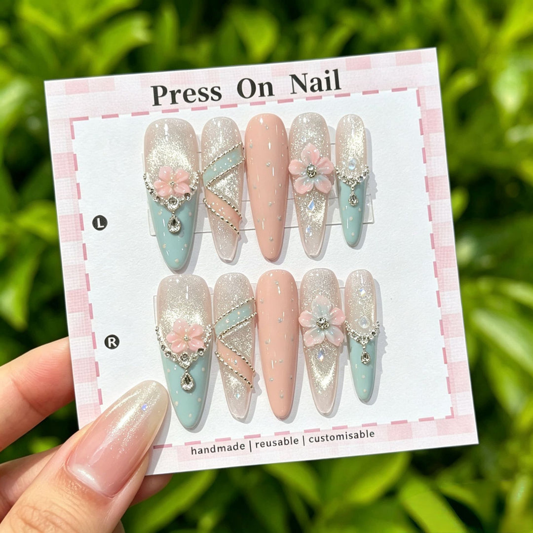 Artistic Press-On Nail Set with Tropical and Floral Accents