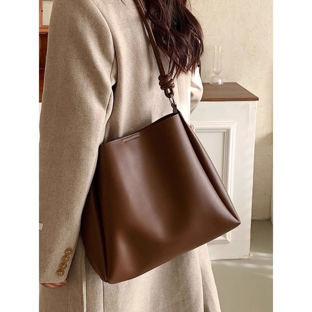 Sleek Minimalist Shoulder Bag Kalsten