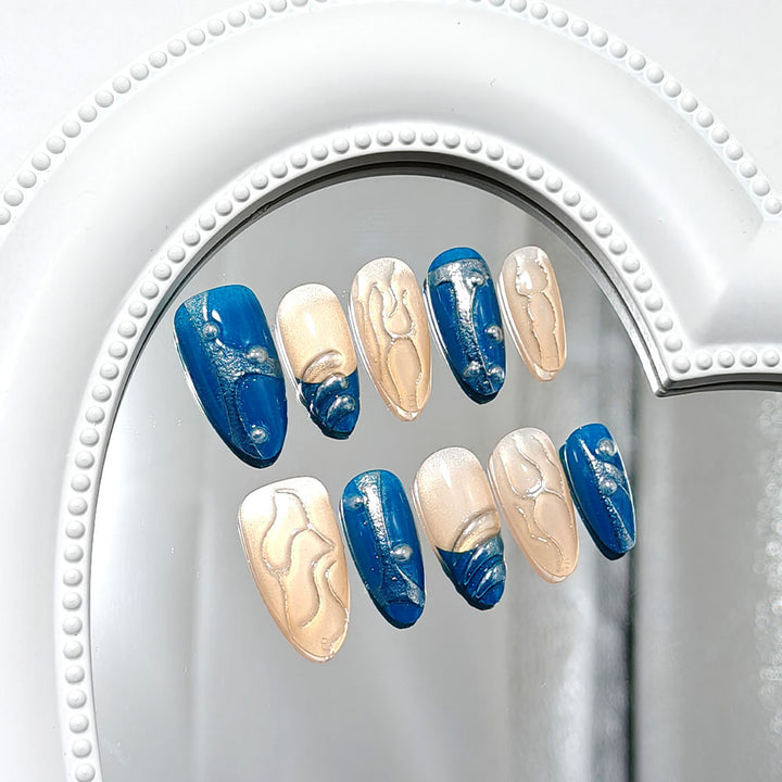 Artificial nails with luxurious wave design Kalsten