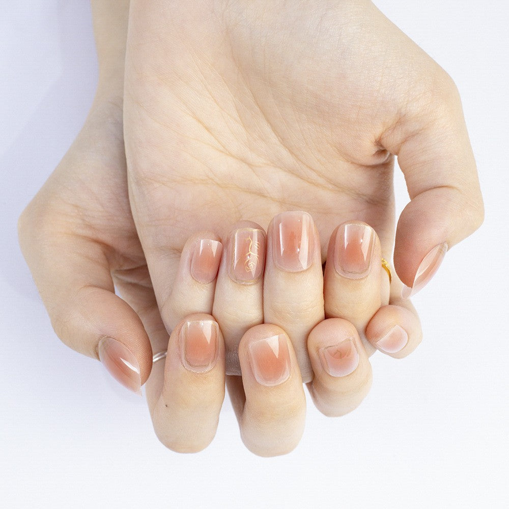 High-gloss artificial nails with rose effect Kalsten