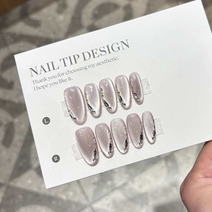 Elegant artificial nail tips with glitter effects Kalsten