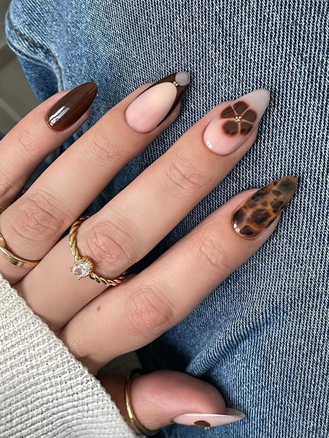 Artistic Graphic Press-On Nails Kalsten