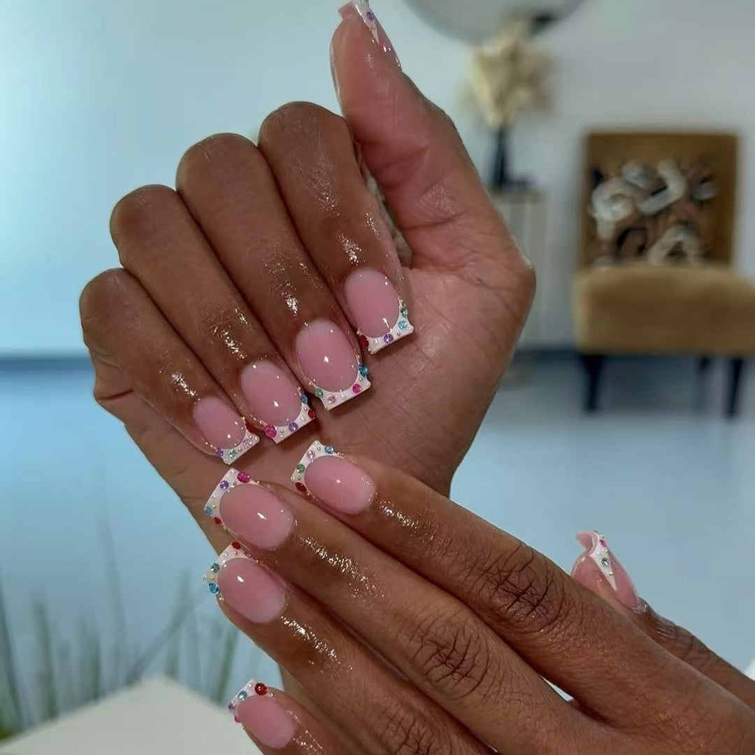 Nail art set with elegant rhinestone decorations and fashionable French design Kalsten