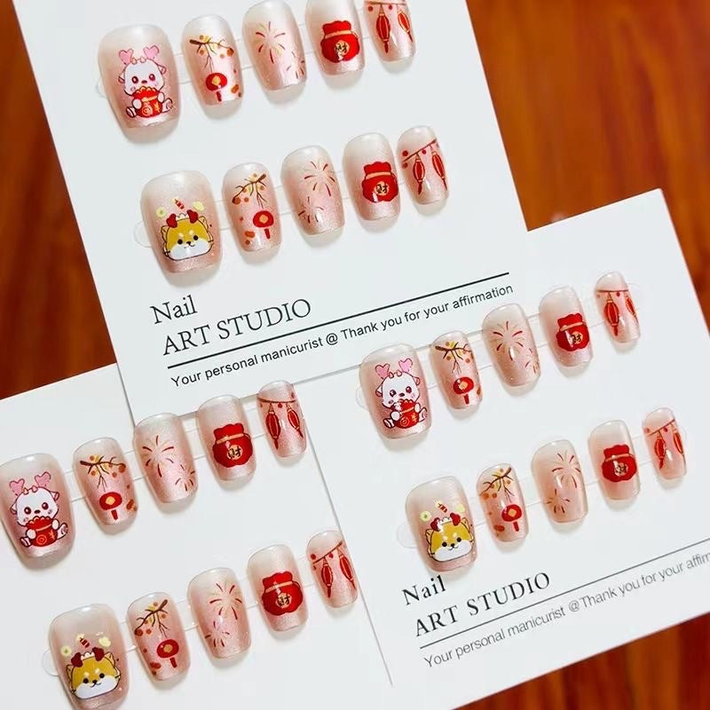 Creative nail art with fantasy motifs Kalsten