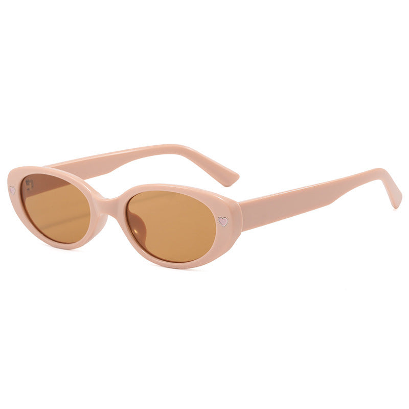 Chic Heart-Embellished Cat-Eye Sunglasses Kalsten