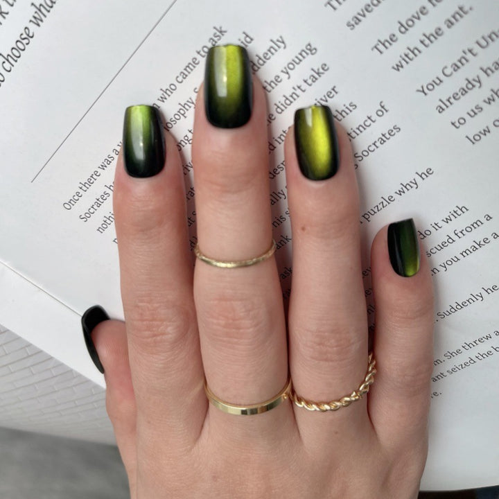 Artistic Press-On Nail Set with Gradient Effect Kalsten