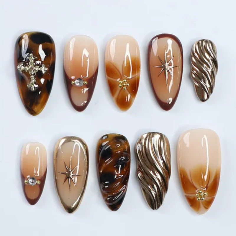 Artistic Floral and Star-Embellished Press-On Nail Set Kalsten