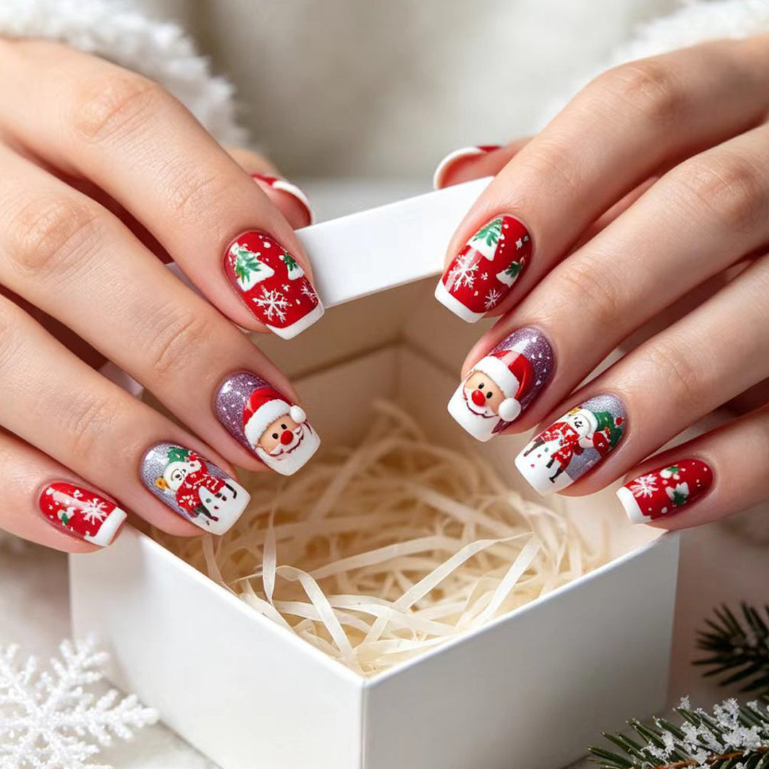 Artificial nails with festive Santa design Kalsten