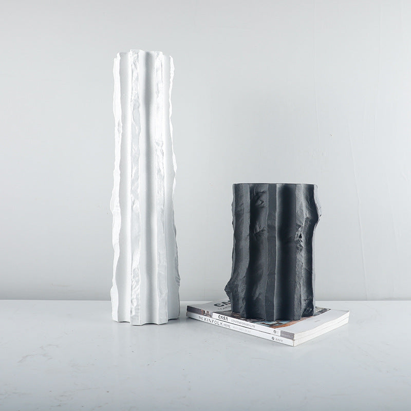 Modern Minimalist Decorative Sculpture