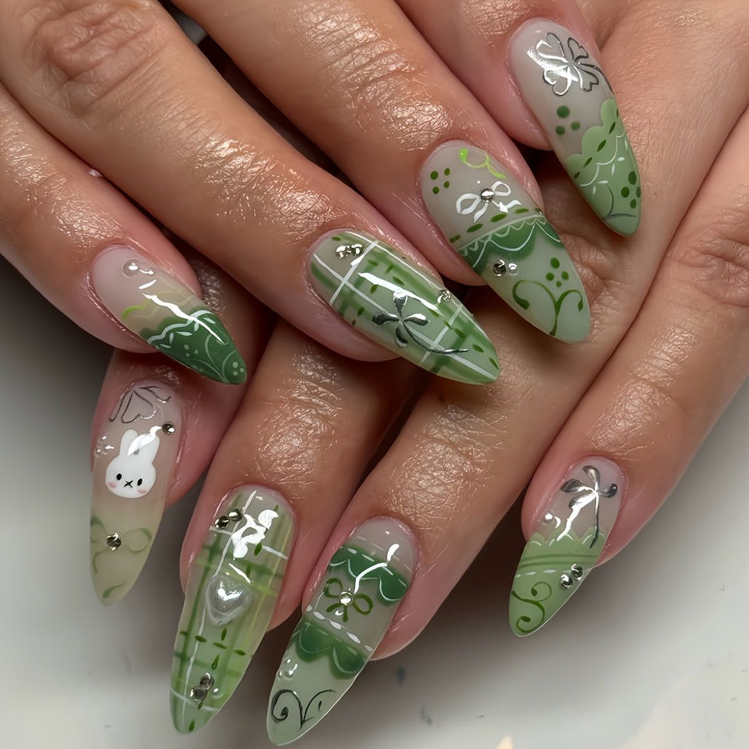 Glamorous Glittery Stiletto Nail Art Kalsten