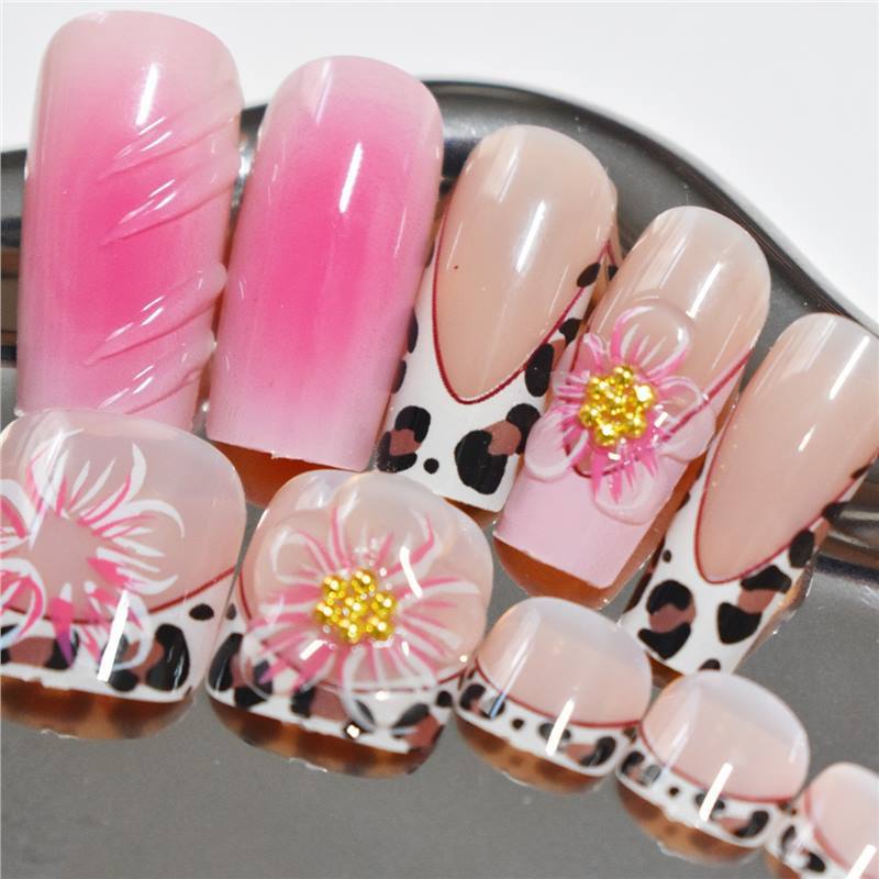 Artistic Floral Press-On Nail Art Kalsten